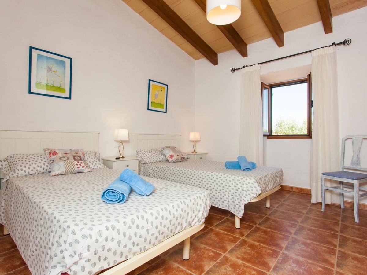 Villa Paula Llombarts Kültér fotó