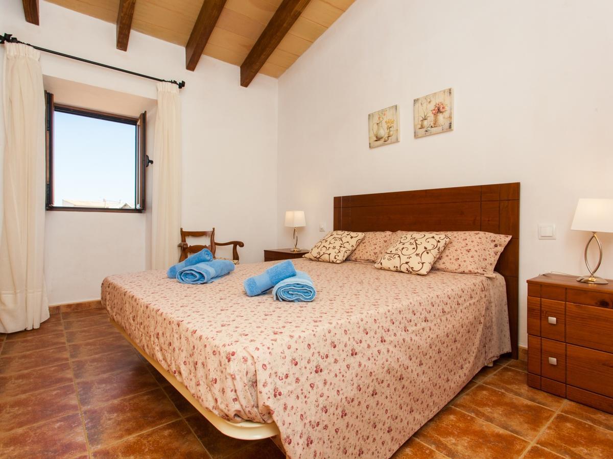 Villa Paula Llombarts Kültér fotó